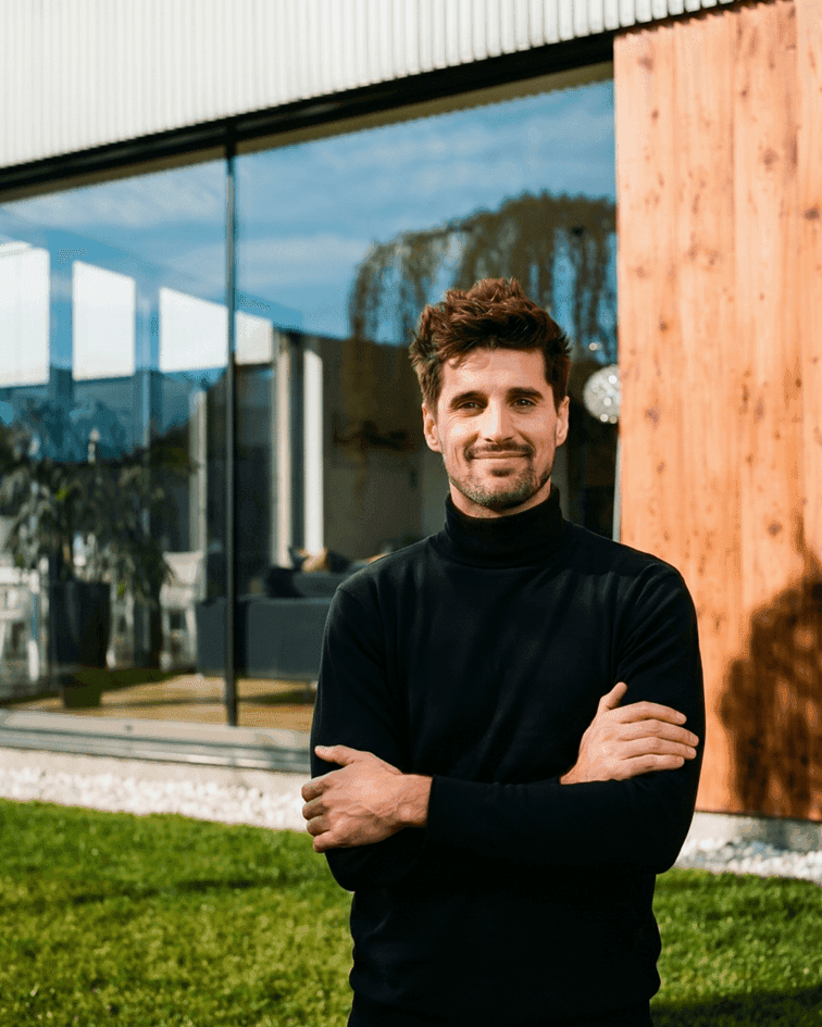 Luka Šulić (4).png